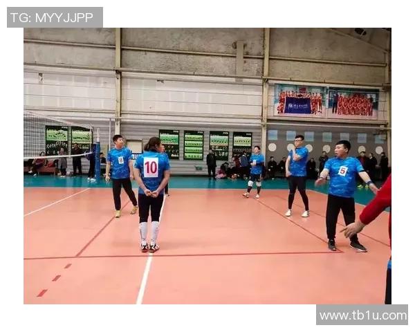 南京排球队以95分领跑冠军赛积分榜展现强劲实力